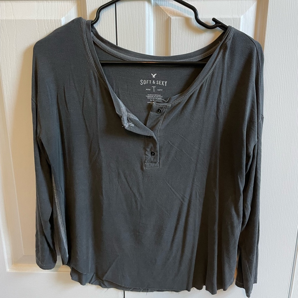 American Eagle soft and sexy grey Henley